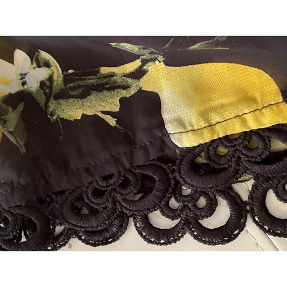 Miss Avenue Black with Lemons Short Set NEW size Large - Picture 10 of 13